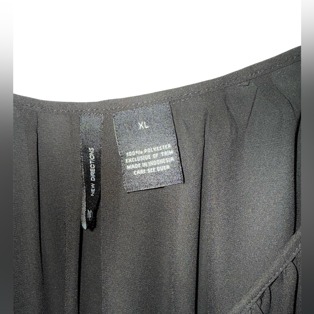 New Directions Formal Blouse With Embellished Cuffs, Size XL - Picture 3 of 6